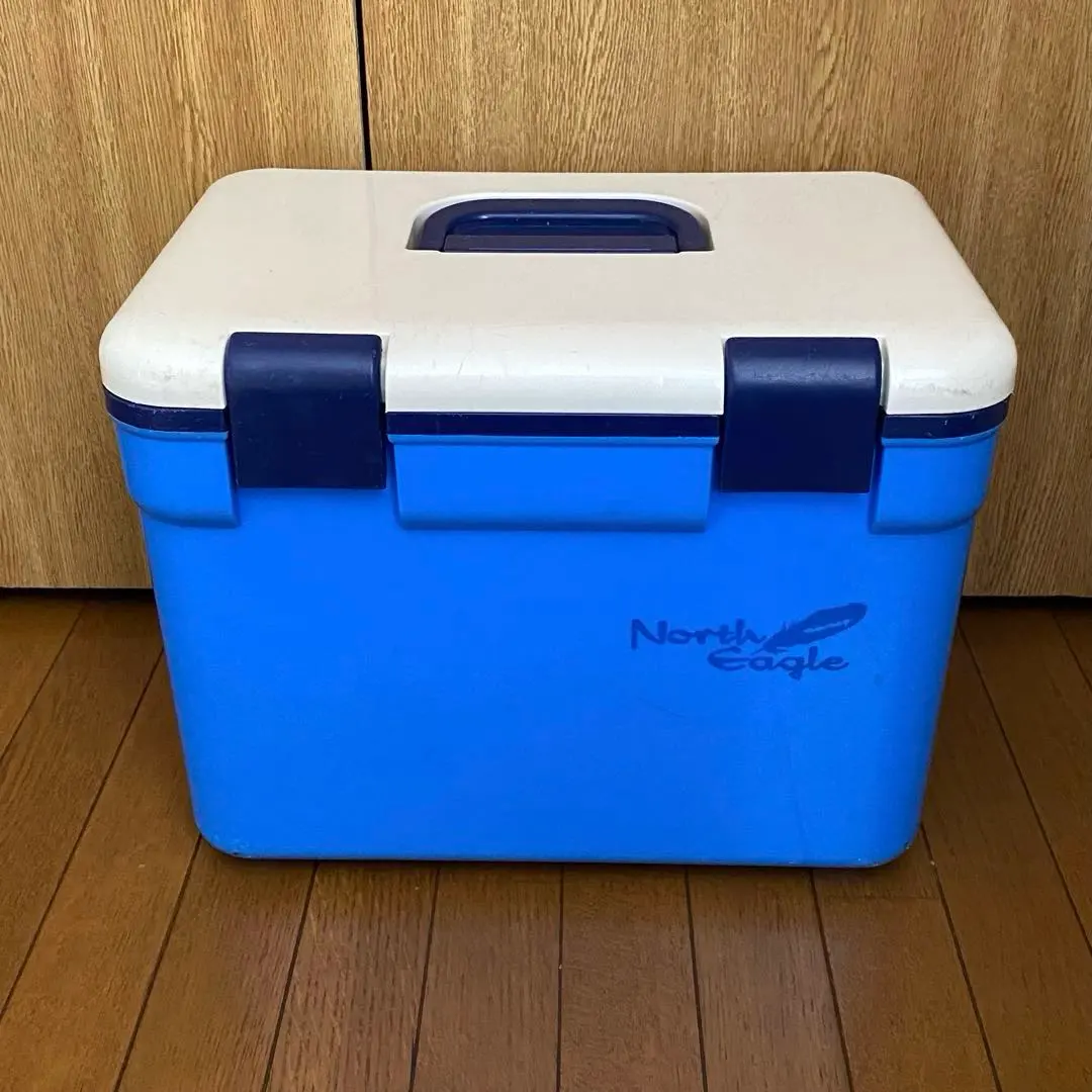 Thumbnail of North Eagle Cooler Box