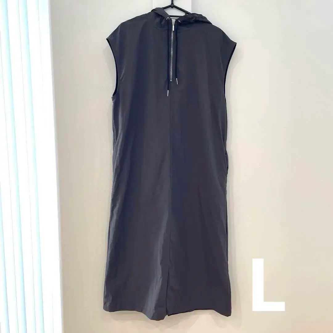 Thumbnail of Hooded dress, gray