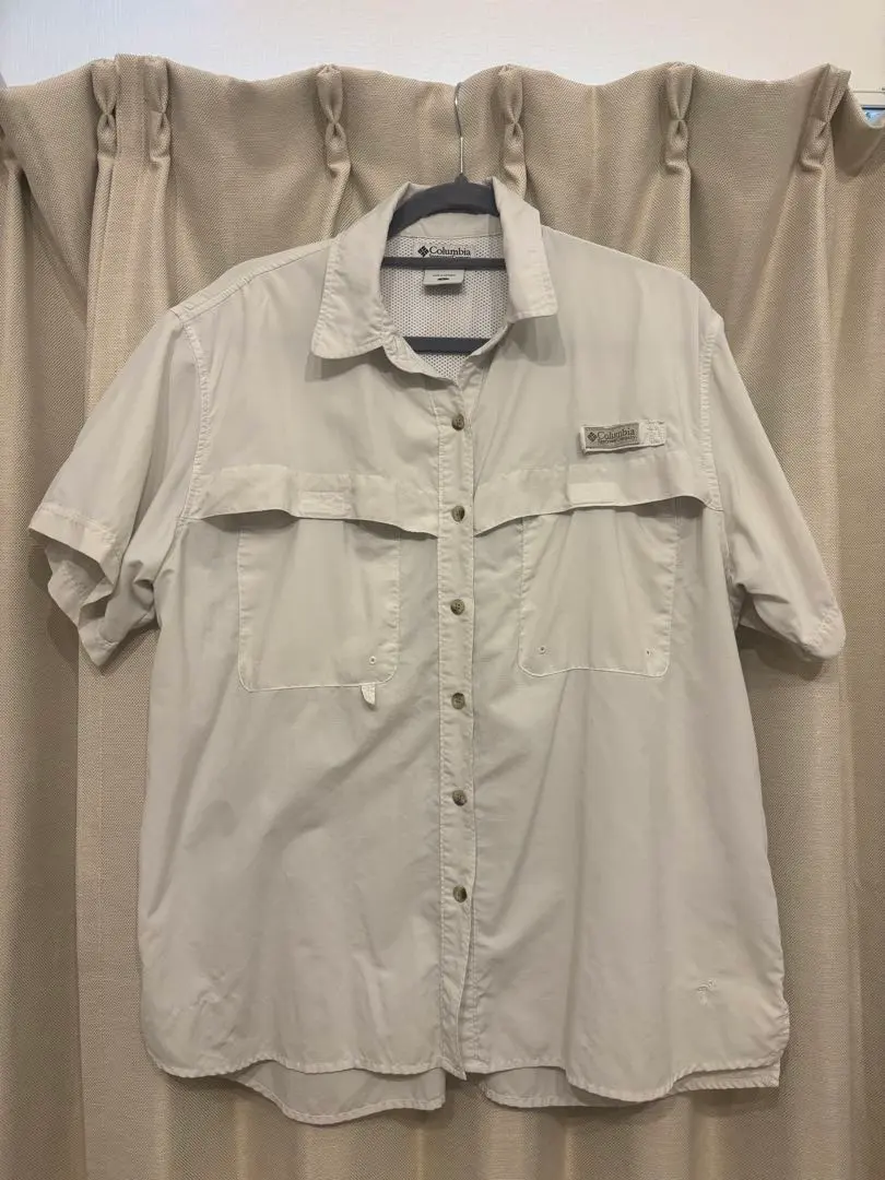 Thumbnail of Columbia short-sleeved shirt, size L, white