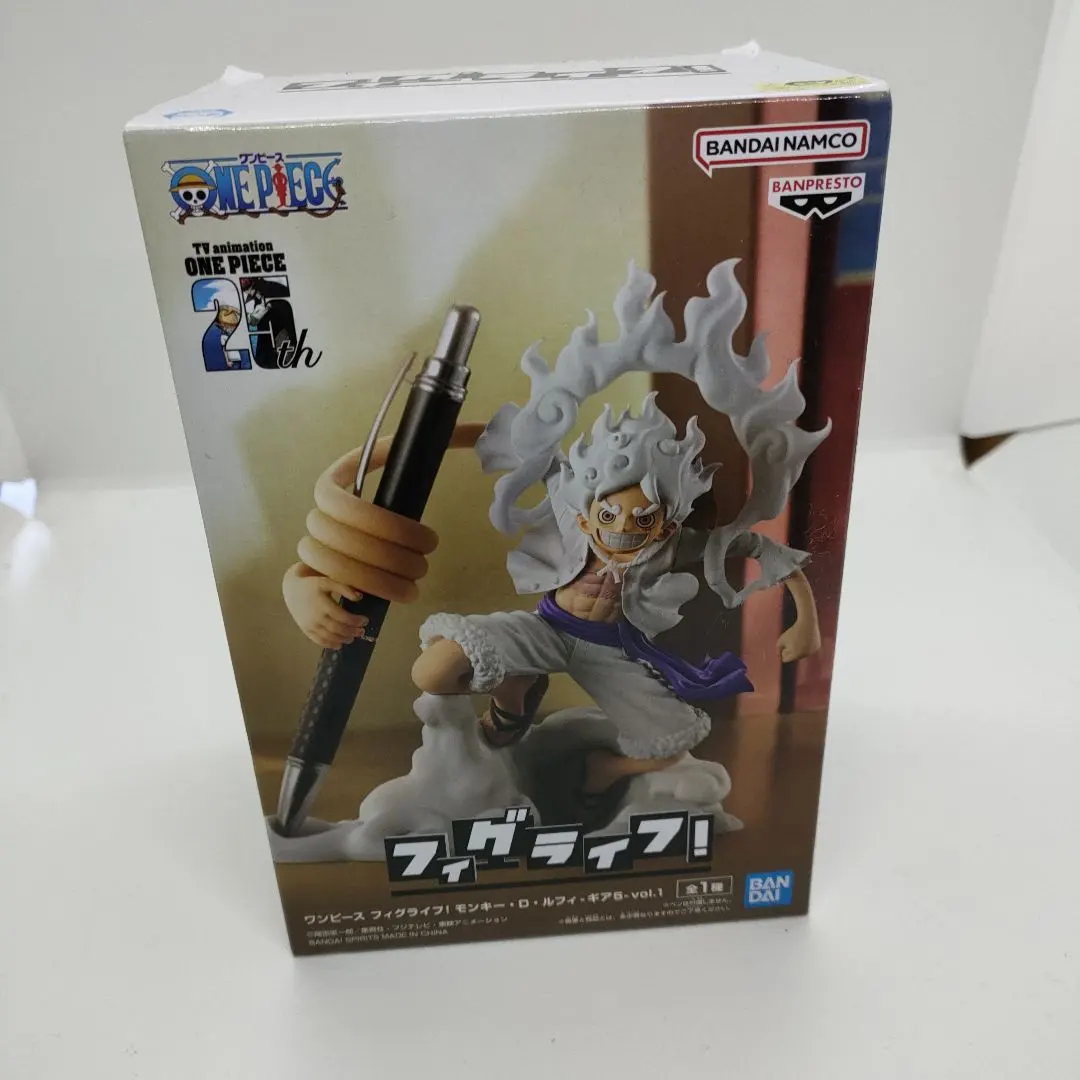 Thumbnail of One Piece figure