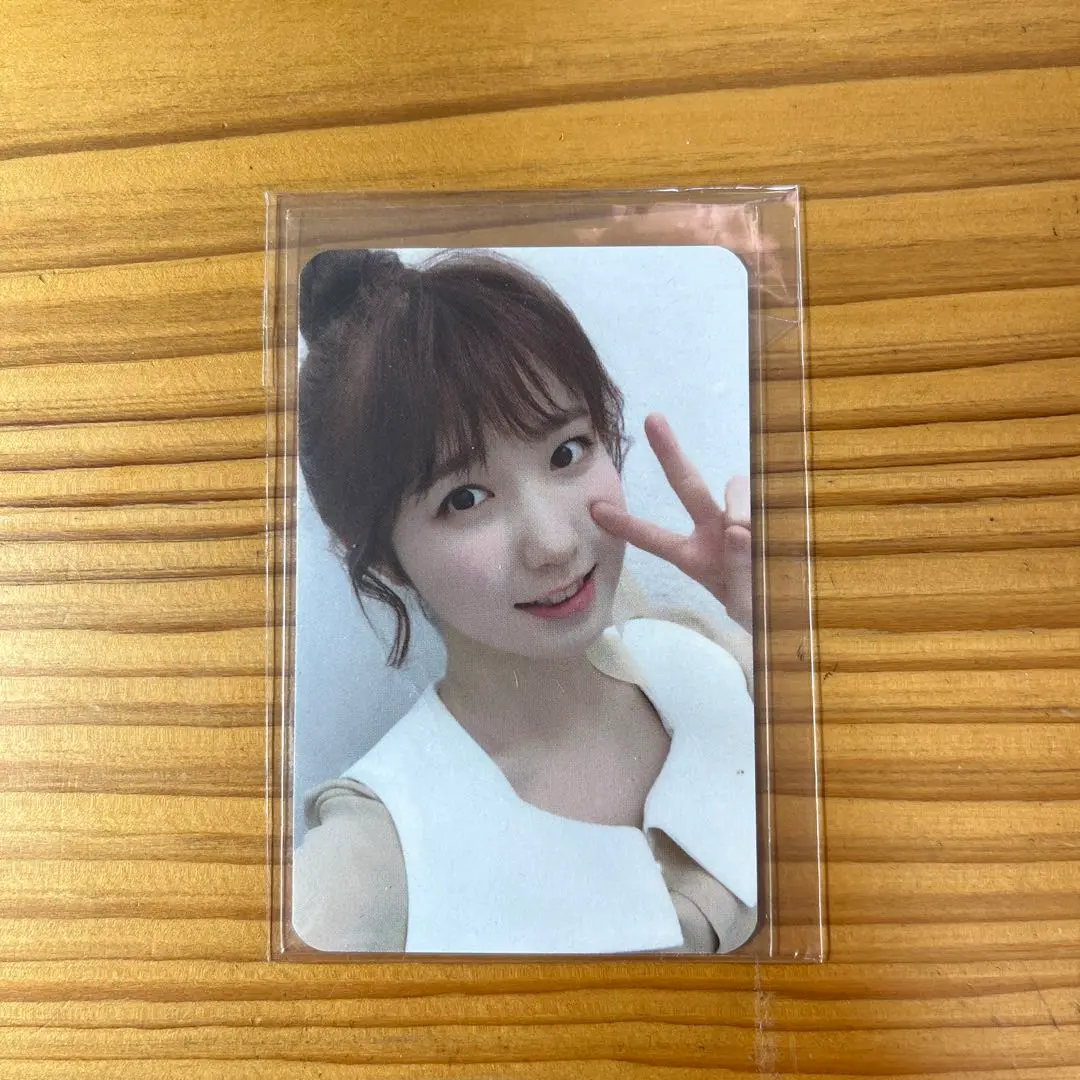 Amazon.co.jp: iz*one イェナ トレカ 生写真 グッズ : おもちゃ