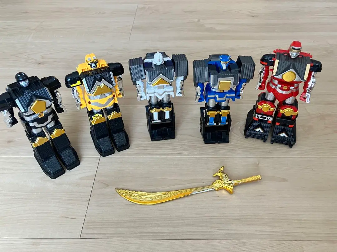 忍者合体 DX 無敵将軍 (Muteki Shogun) レビュー | RoboToyDays