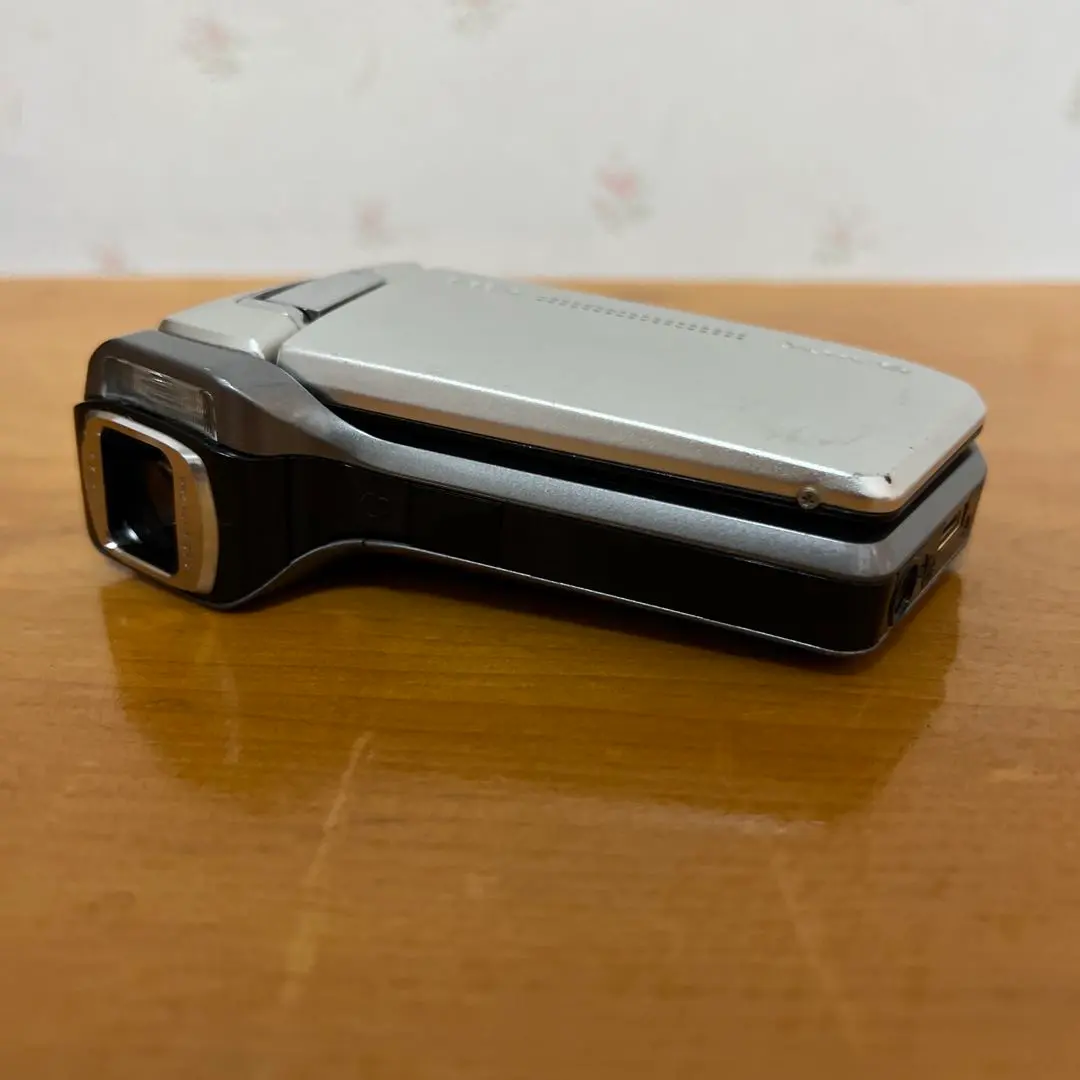 スリムになったハイビジョン“Xacti”「DMX-HD700」 - ITmedia NEWS