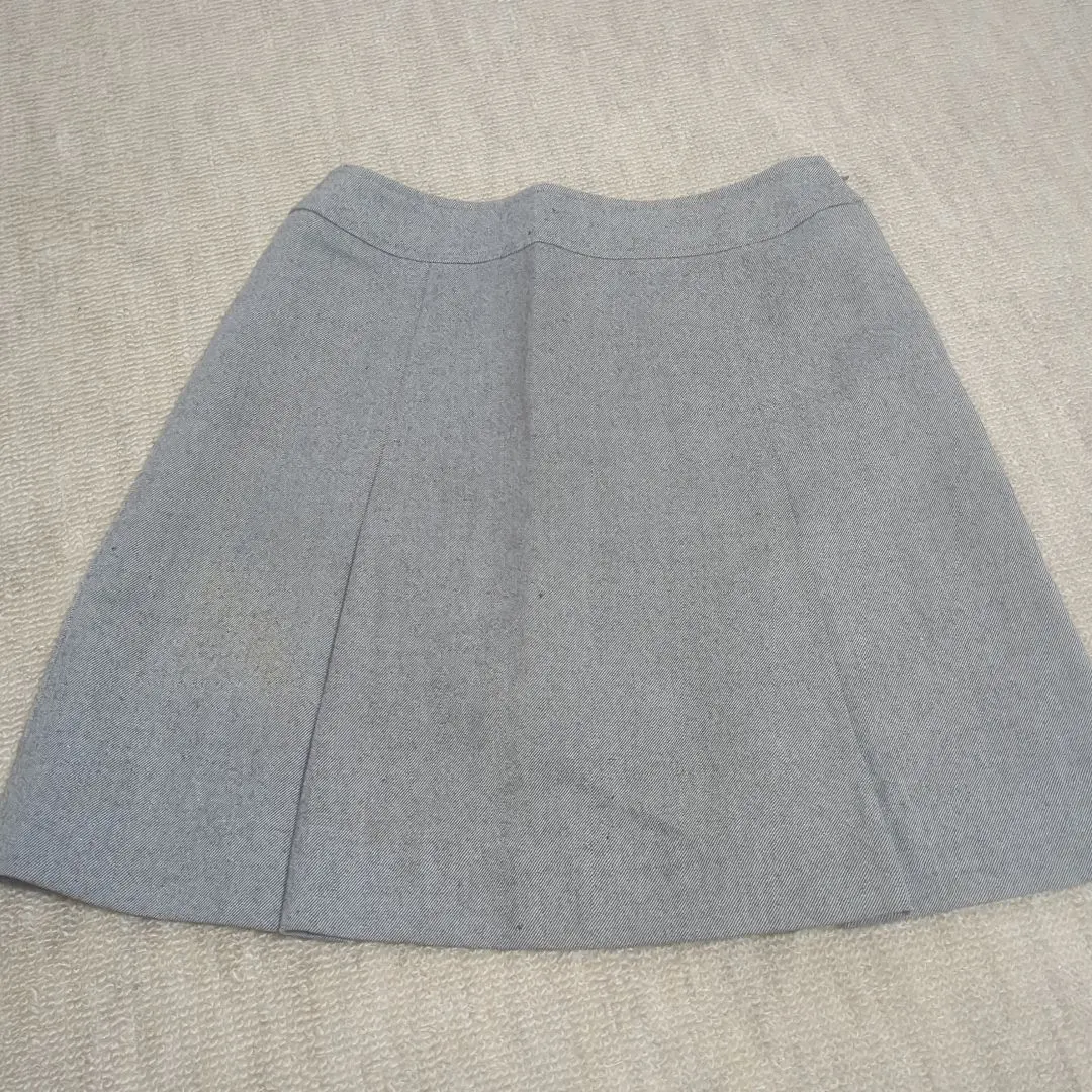 Thumbnail of box skirt