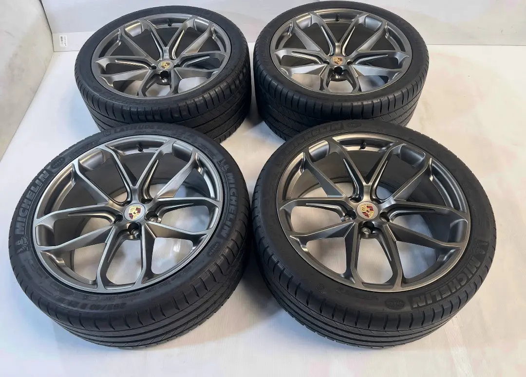 ポルシェ マカン用　21インチアルミホイール タイヤセット ポルシェマカン用21インチセット入庫です！ 2020 Style Black