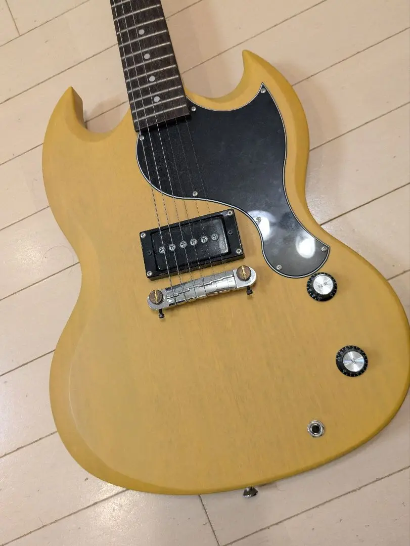 Epiphone SG Junior TVイエロー エピフォン 弦張変え対応 hq720.jpg?sqp=-