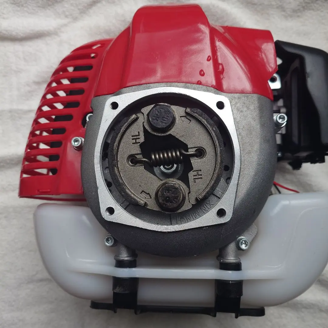 大昭農工機ミニエースからはずしたエンジン26ccです。 大昭農工機ミニエースからはずしたエンジン26ccです。