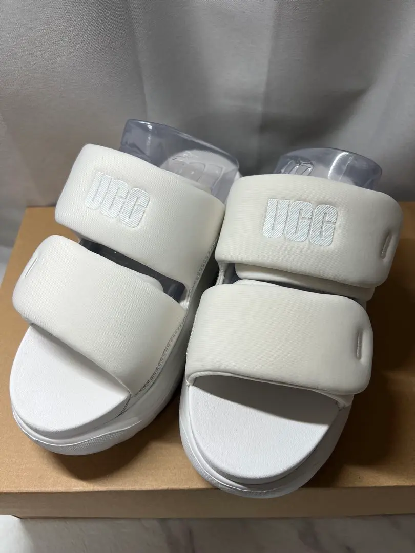 新品 UGG LA ALTO STITCH Current 23cm 楽天市場】【 ugg 国内正規商品 】 UGG サンダル アグ LA アルト