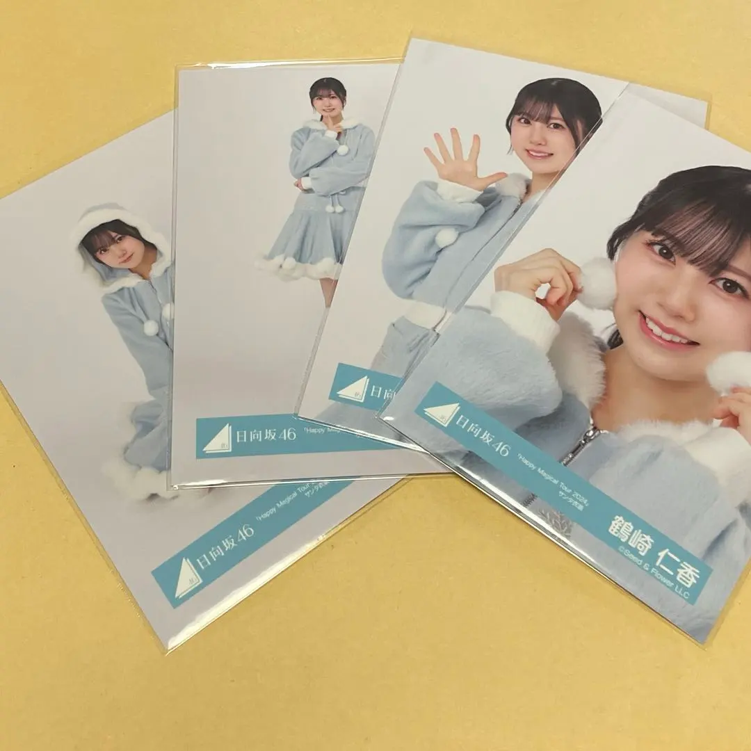 Thumbnail of Hinatazaka46 Nika Tsurusaki, official photo, Happy Magic 2024 Santa costume, complete set