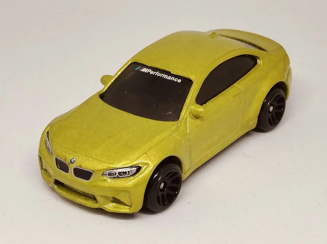 マッチボックス BMW M2 ライト光ります ☆ 青ホットウィール トミカ改造 マッチボックス BMW M2 ライト光ります ☆ 青ホットウィール