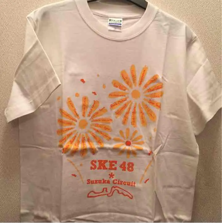 【最終値下げ】STU48 Tシャツ サイン入り Amazon.co.jp: フォーエイト48サイン入りTシャツ Lサイズ