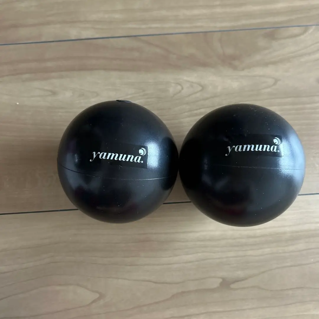 ヤムナボール　白1個と黒2個　セット　パールボール　ブラックボール　yamuna BLACK BALLS | Yamuna Store