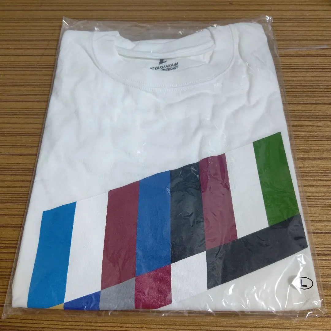 Thumbnail of Keyakizaka46 4th Anniversary T-shirt