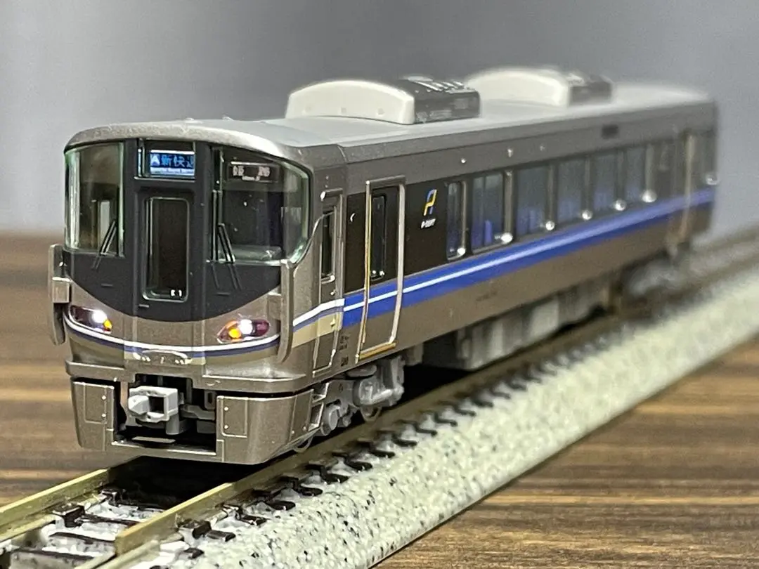 KATOnゲージ225系Ａシート4両セット全車純正室内灯付き KATO鉄道模型オンラインショッピング 225系100・700番台＜新快速