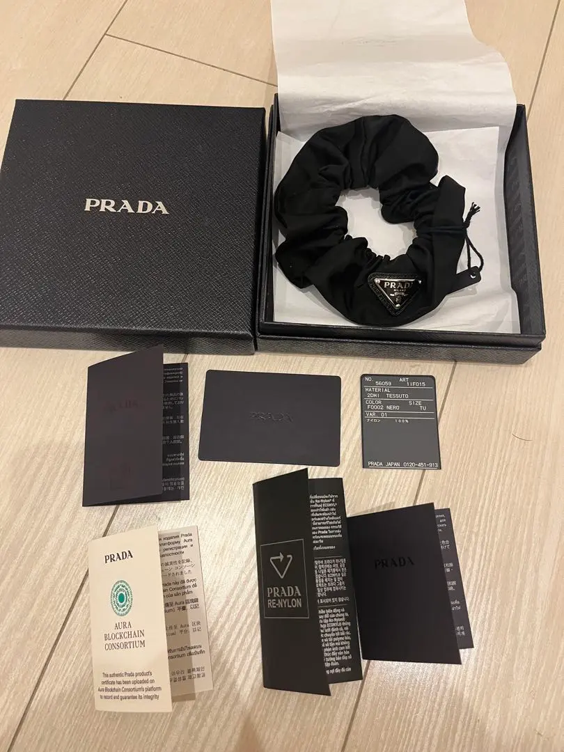 2025年最新】PRADA カラー：ブラック系 ヘアゴム・シュシュの