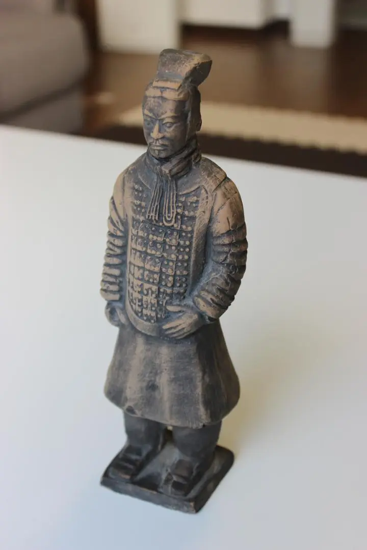 兵馬俑 陶俑 西安限定 文創工芸品 観光記念置物 秦始皇 ギフト 中国伝統土産 兵馬俑 陶俑 西安限定 文創工芸品 観光記念置物 秦始皇 ギフト