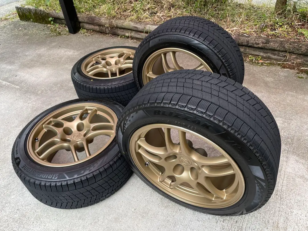 R32GT-R 純正ホイール センターキャップ付き GT-R純正アルミホイールセンターキャップの代用を探してみた結果