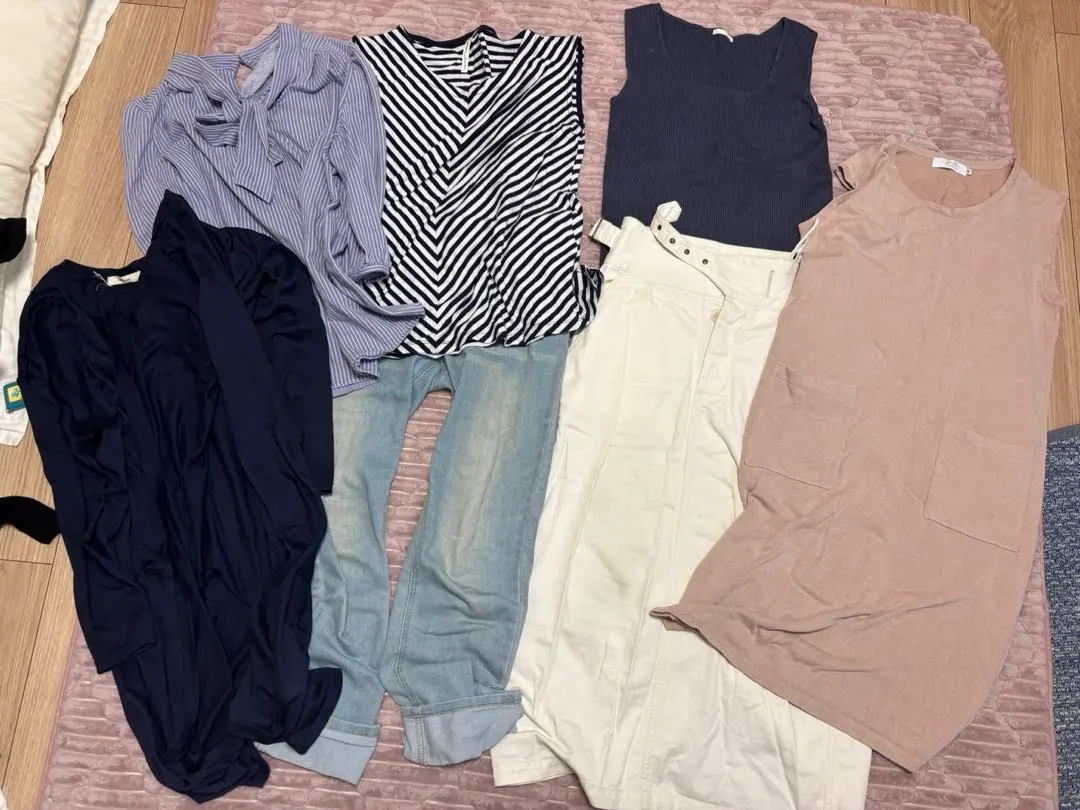 Thumbnail of Casual short sleeve, long sleeve, dresses, bulk sale set