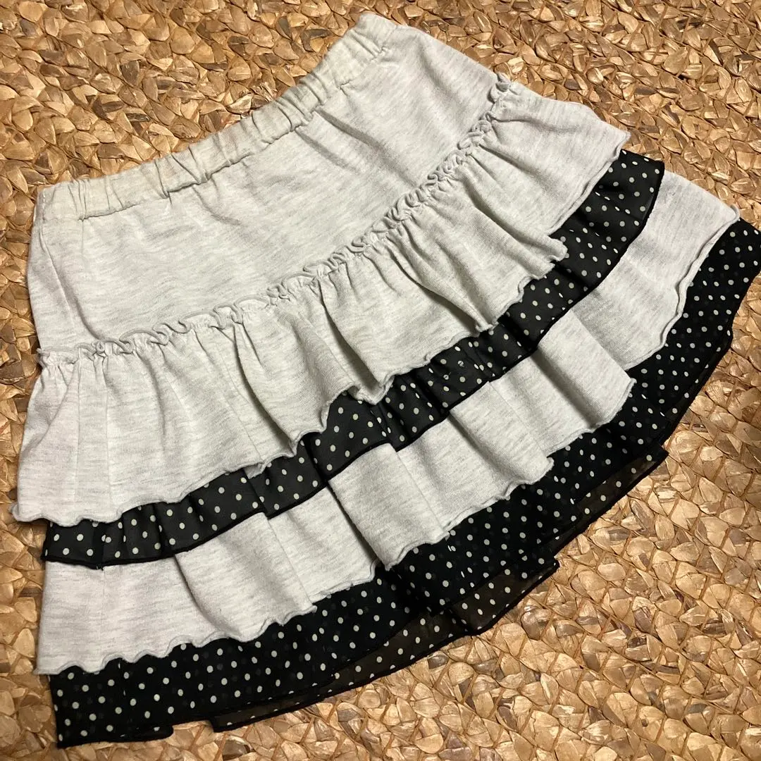 Thumbnail of Frilly skirt 130