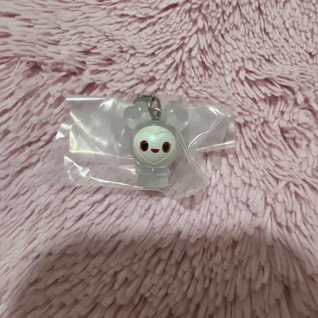 Thumbnail of TWICE LOVELYS Mejirushi Accessory Gacha Gacha - Dahyun Lovely