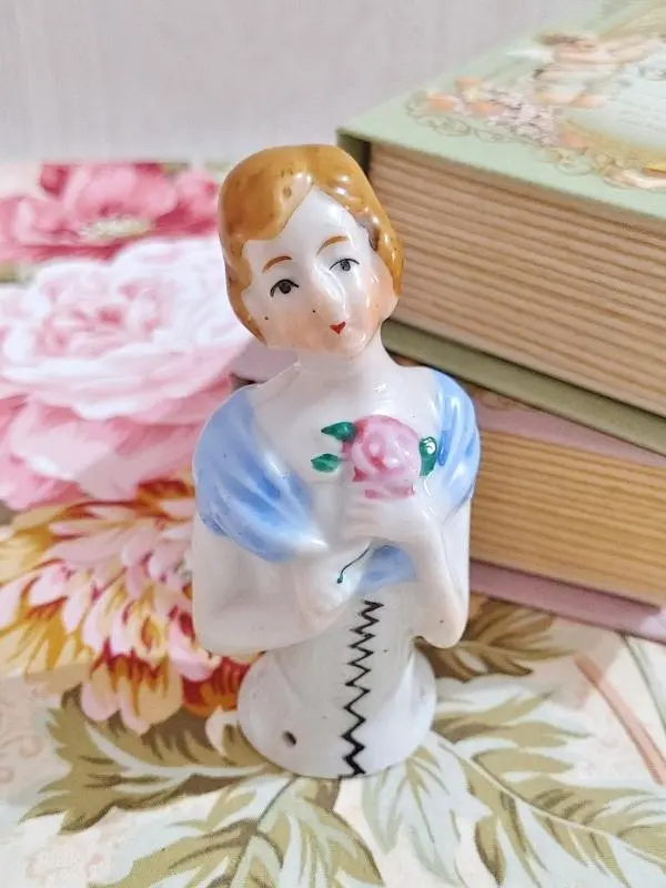 ハーフドール ピンクッション ティーコゼ パフドール バラ ハーフドールピンクッション - アンティークと薔薇雑貨のお店