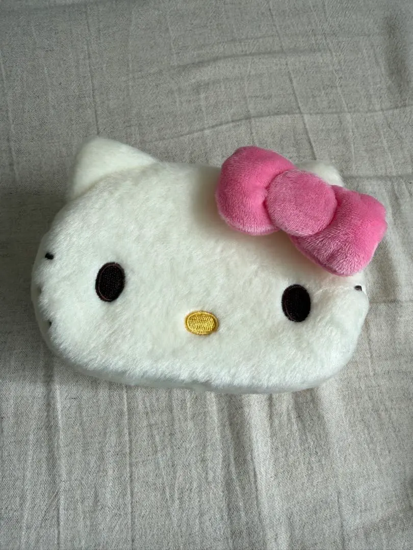 Thumbnail of Hello Kitty pouch / small items case