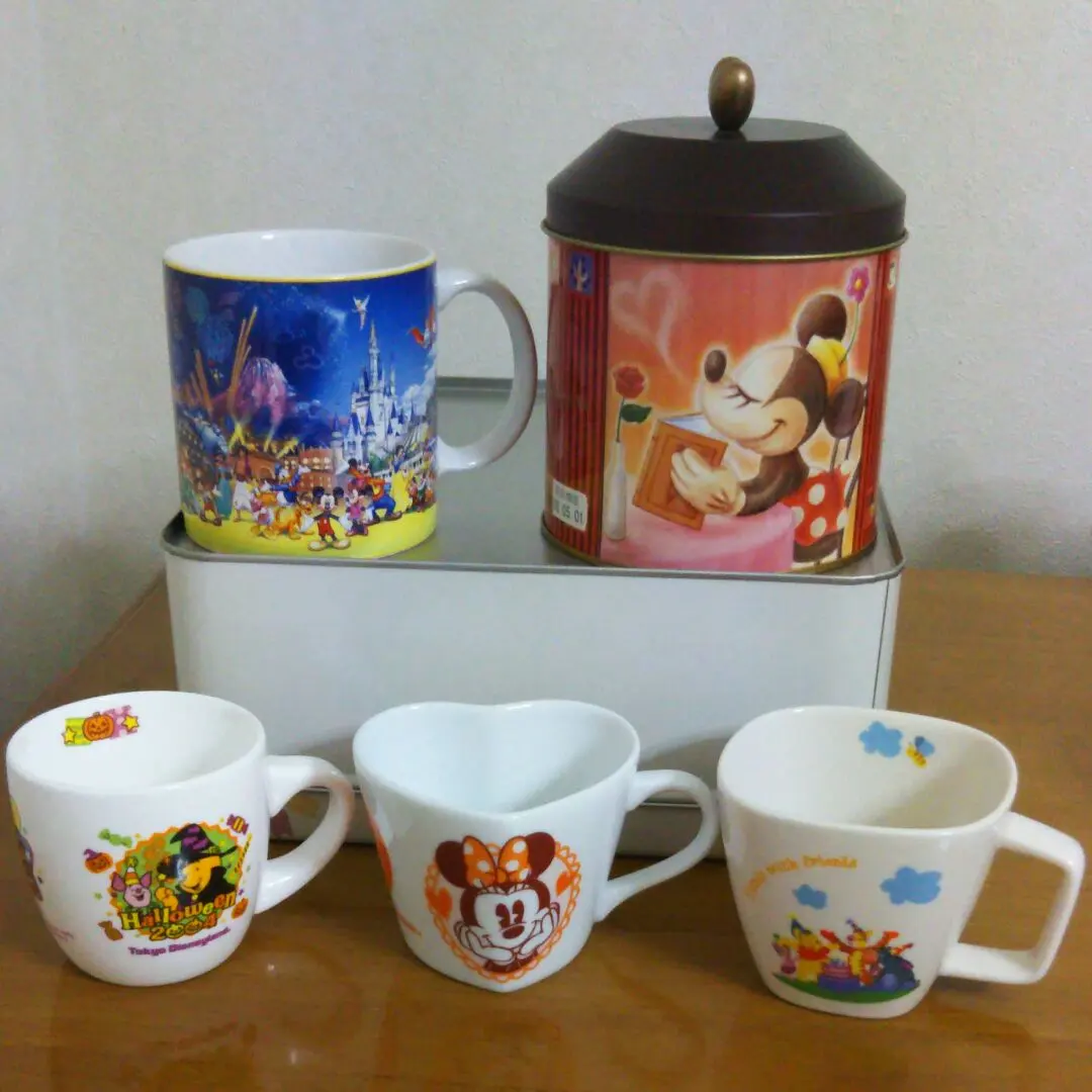 迪士尼 马克杯套装 全新未使用 马克杯4 米奇 米妮 空罐 的縮圖