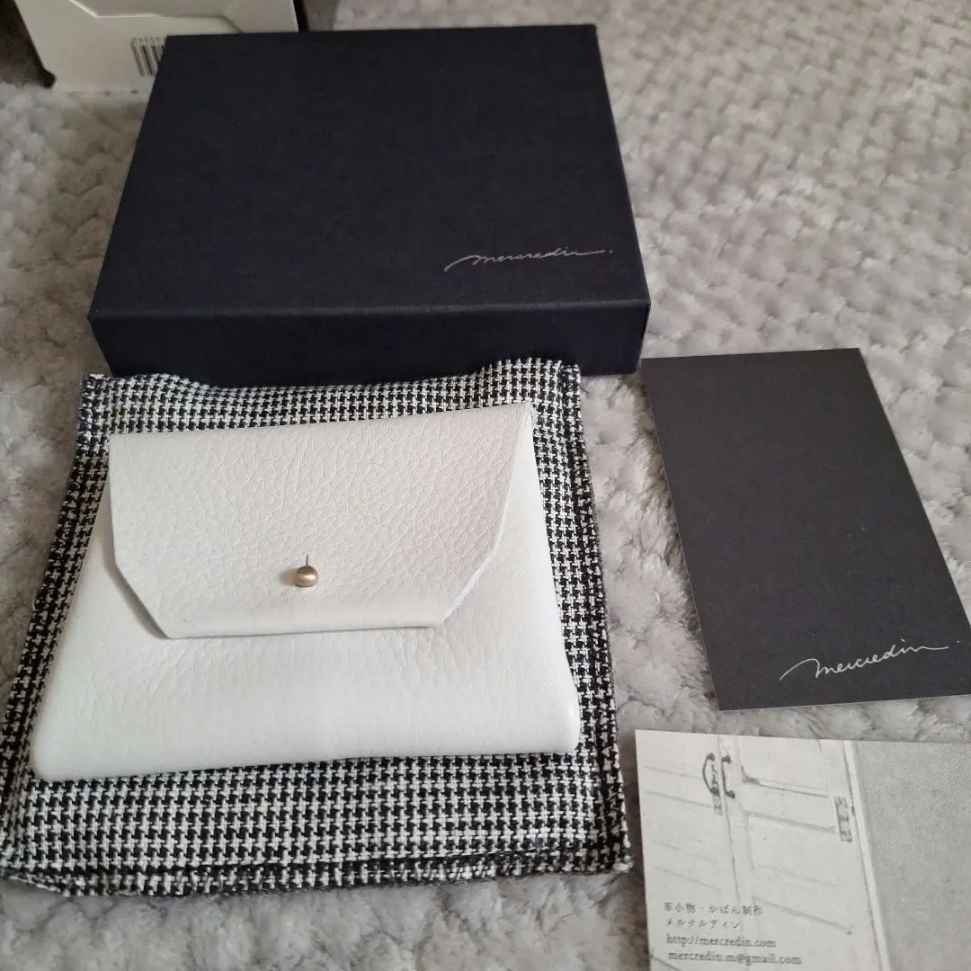 mercredin メルクルディン レザー巾着 本革 ポシェット ゴートレザー mercredin メルクルディン レザー巾着 本革 ポシェット ゴート