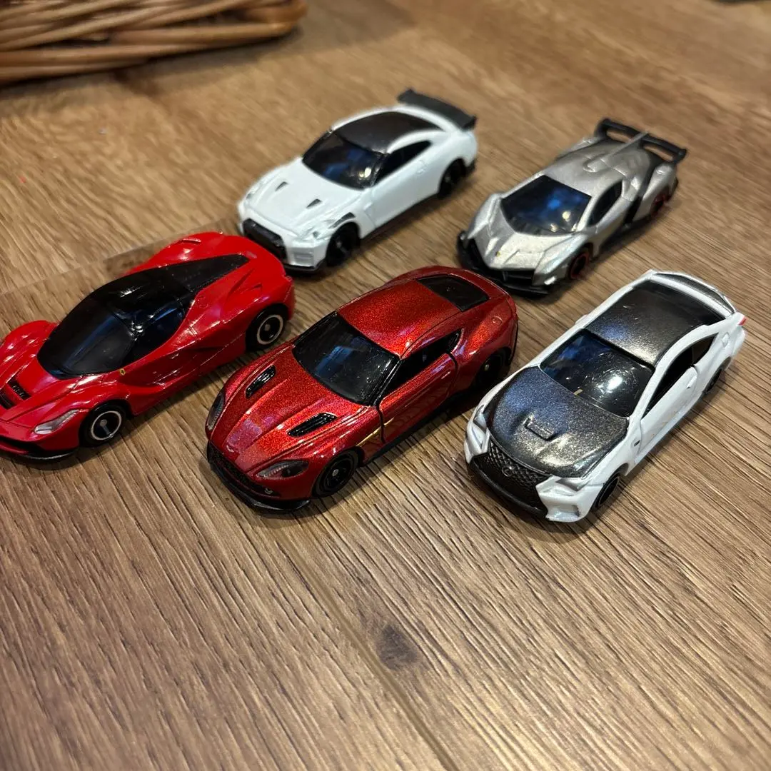 Thumbnail of Tomica Set: Martin, Ferrari, LEXUS, GT-R, Lamborghini
