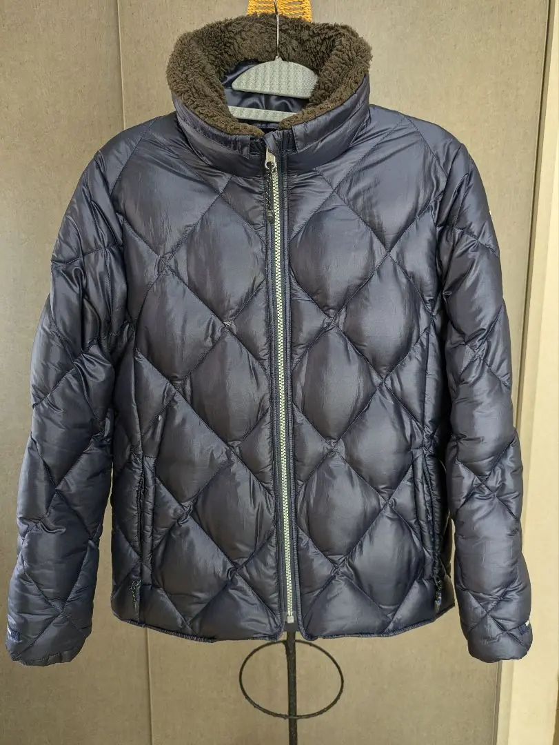 美品　定価4万程　FJALL RAVEN ダウンジャケット ブラック フリース 美品 定価4万程 FJALL RAVEN ダウンジャケット ブラック