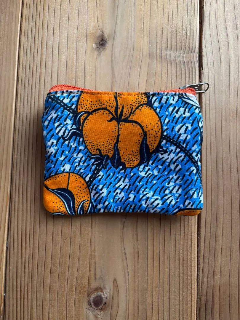 Thumbnail of African pouch