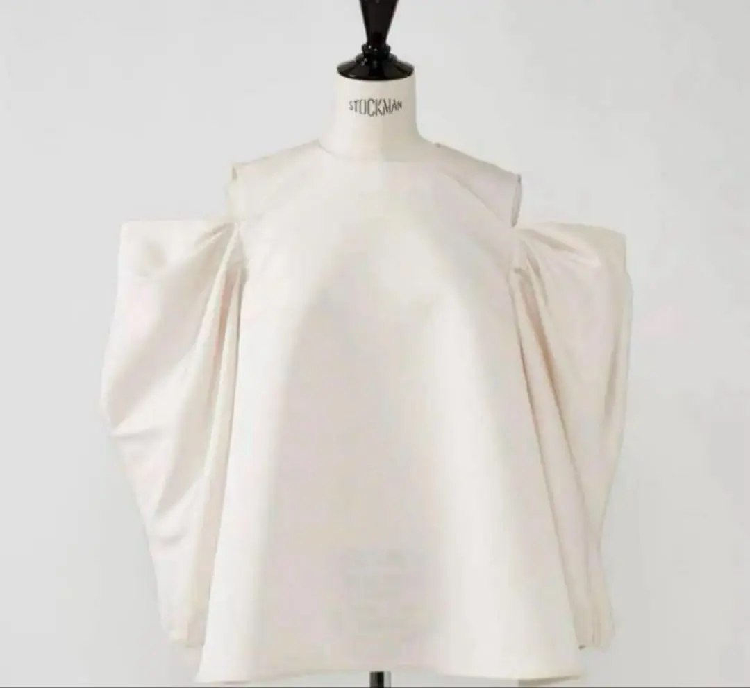 Heve ヘイブ カットオフショルダーBL ダークネイビー heve カットオフショルダーBL ダークネイビー