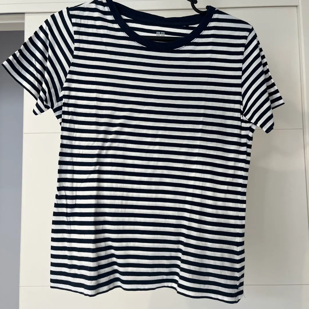 Thumbnail of UNIQLO striped top