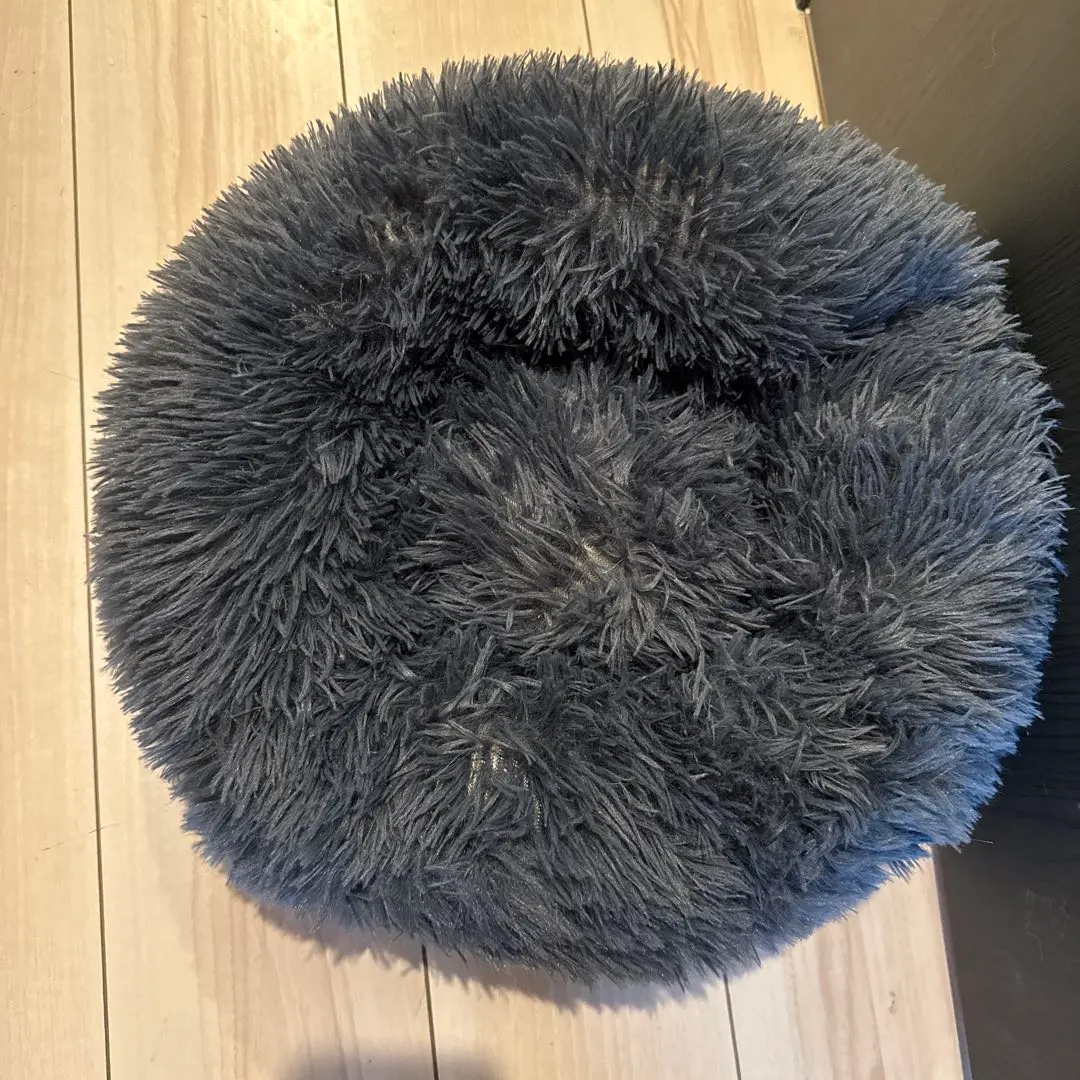 Thumbnail of Round Pet Bed, Fluffy