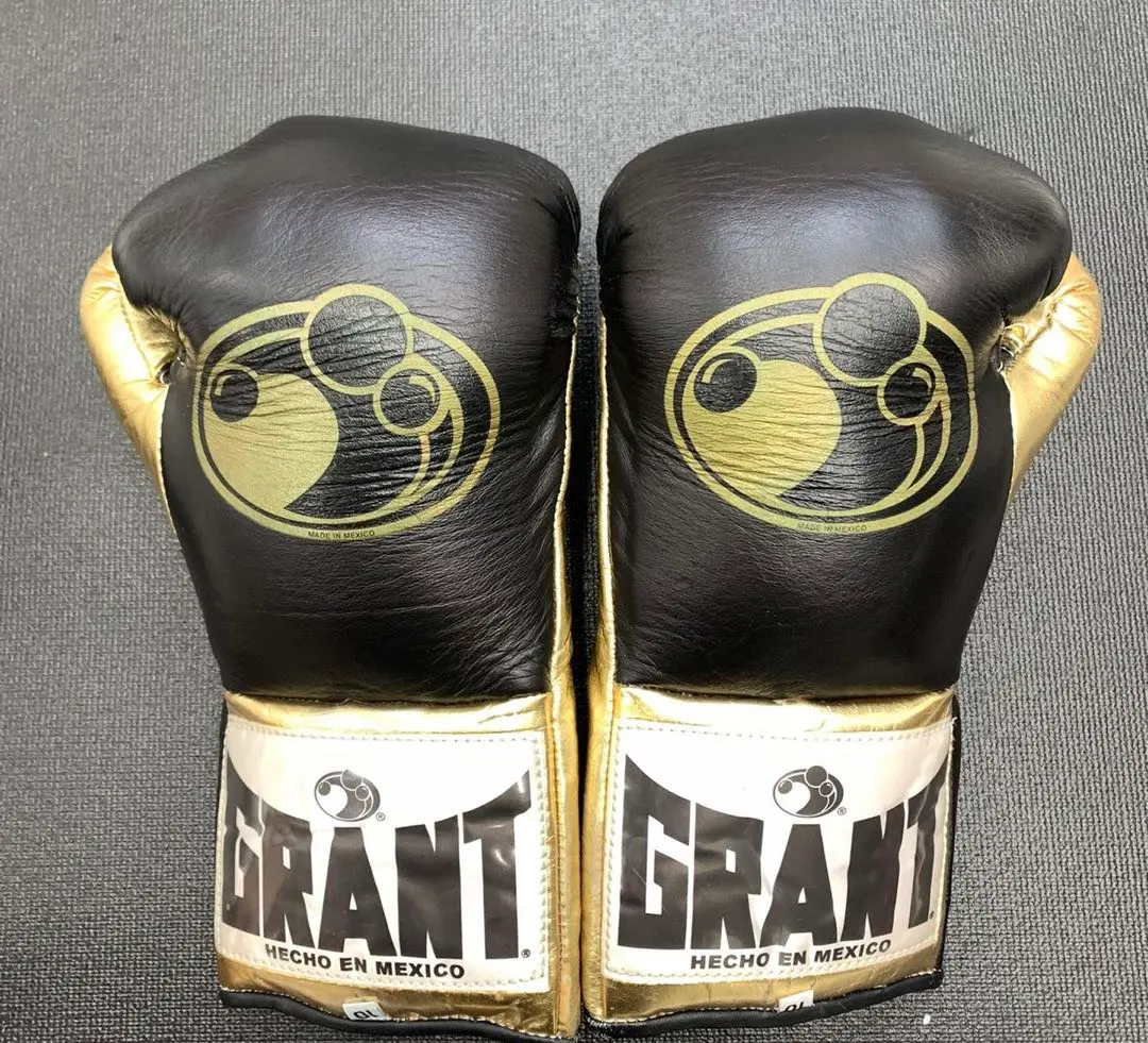 【最終価格10/31まで】GRANT  ボクシンググローブ 黒・金 　10オンス 最終価格10/31まで】GRANT ボクシンググローブ 黒・金 10オンス