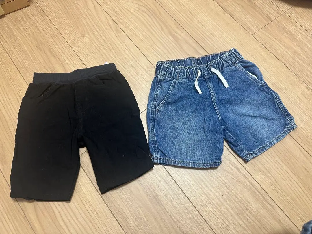 Thumbnail of Black and denim shorts set, 100cm