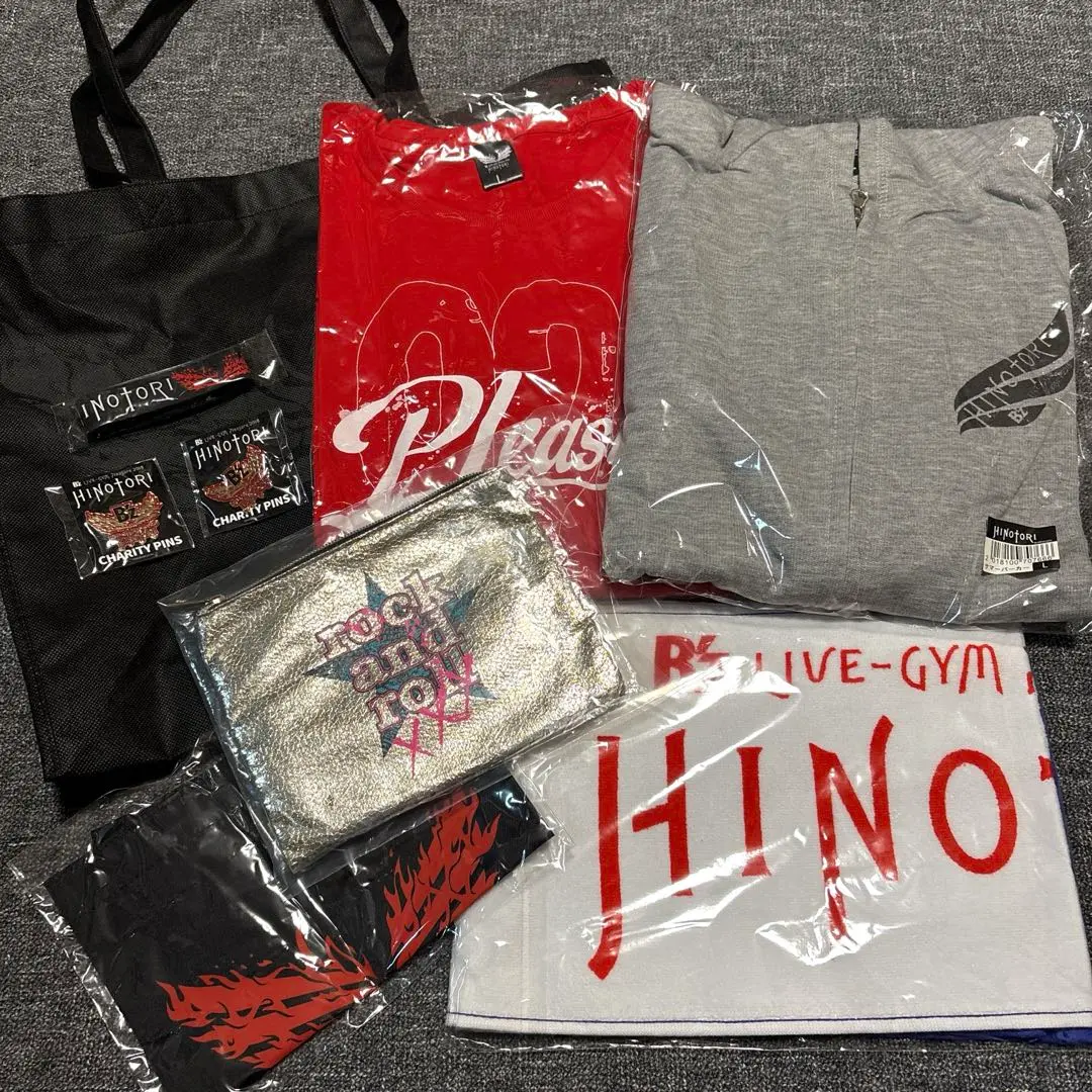 B'z 2018 HINOTORI パーカー Mサイズ 2025年最新】b'z パーカー hinotoriの人気アイテム - メルカリ