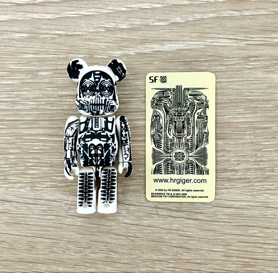 2025年最新】BE@RBRICK H.R.GIGERの人気アイテム - メルカリ