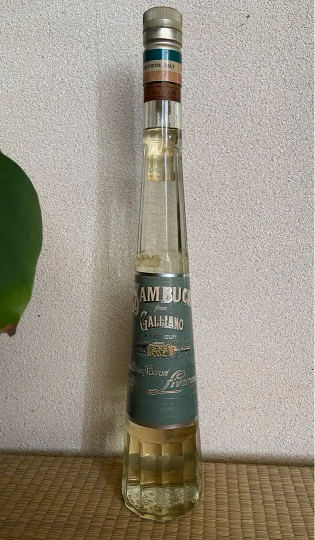 ガリアーノ LIQUEUR GALLIANO Ditta Arturo Vaccari of