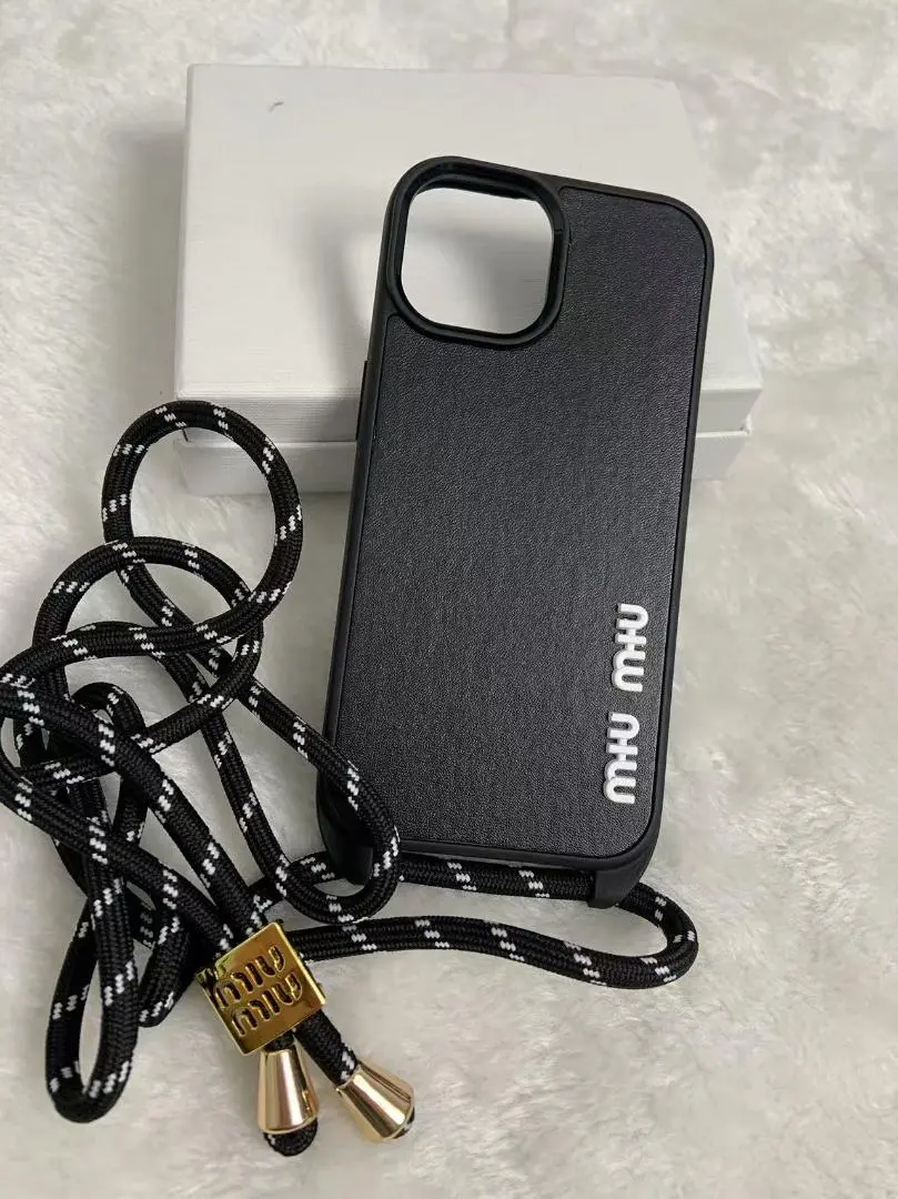 2025年最新】miumiu_ストラップiPhoneケースの人気アイテム