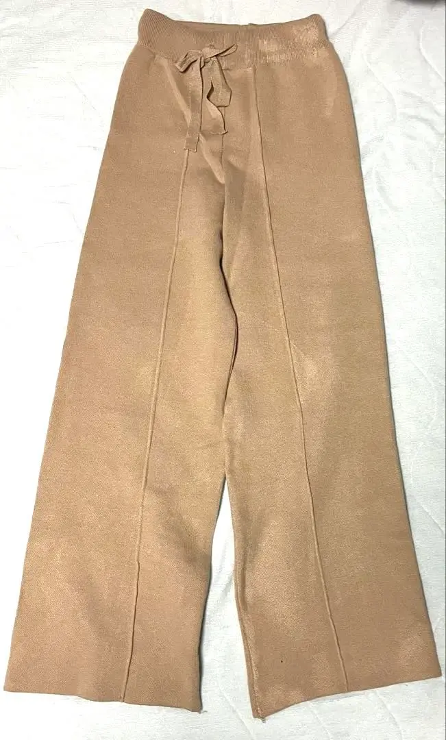 針織衫 長褲 最後降價 的縮圖