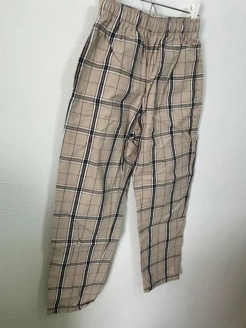 Thumbnail of GU check pants