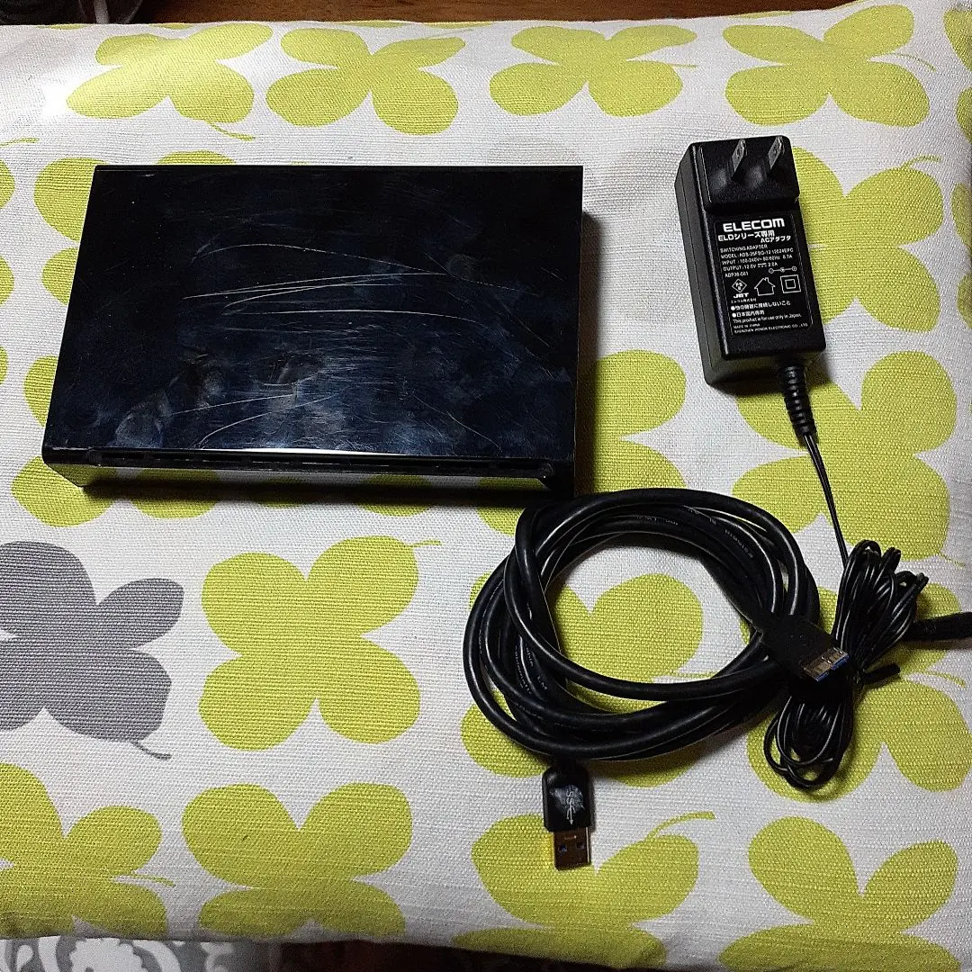 ELECOM ELD-XED040UBK 4TB 外付けHDD ELD-CED040UBK_02.jpg