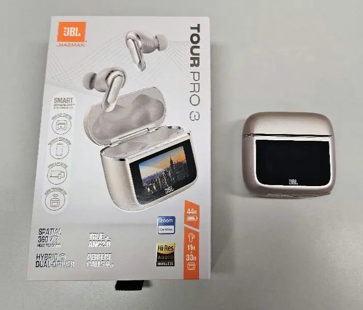 ナイトセール 極美品 JBL TOUR PRO 3 Latte
