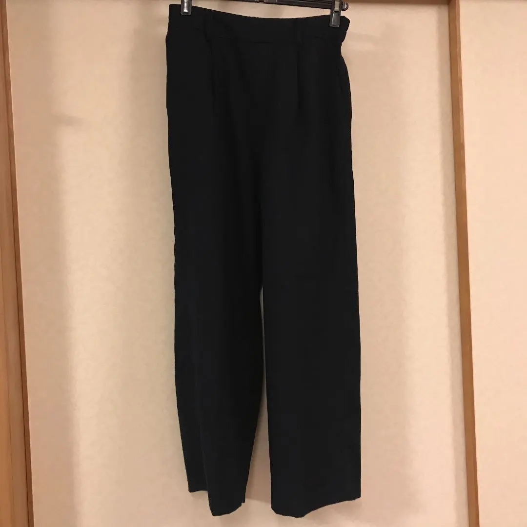 Thumbnail of Wide pants