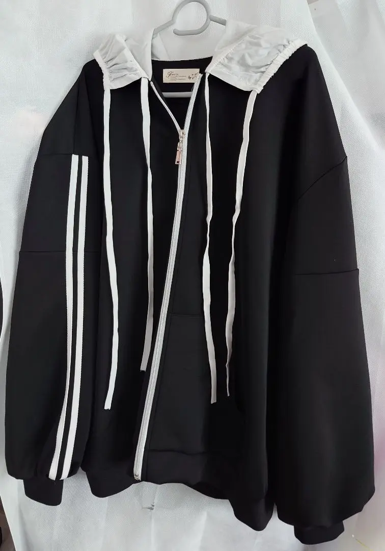 小林愛香 愛香醬 連帽衫 Favorite 的縮圖