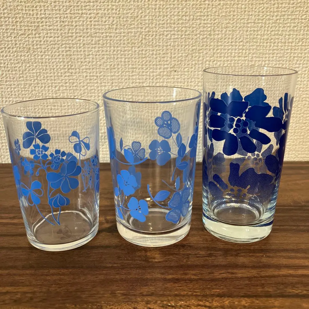 Thumbnail of Showa Retro Floral Glasses - Set of 3