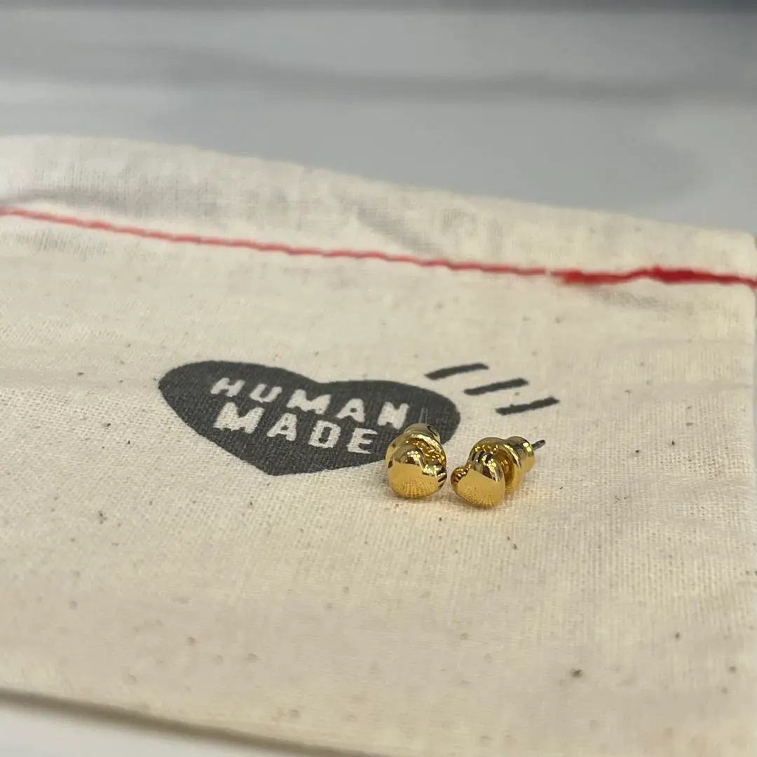 humanmade ピアス HEART SILVER EARRING 両耳 Human Made - HEART SILVER EARRING | HBX - Globally Curated