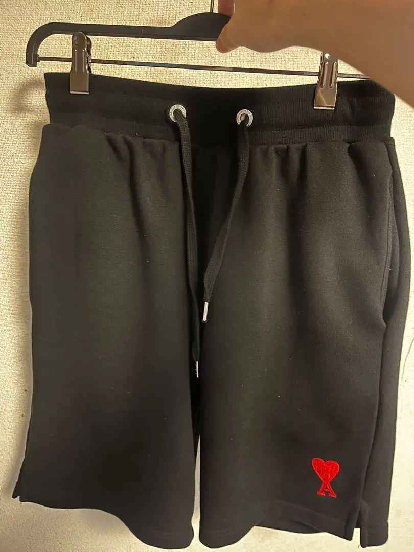 【美品】AMI PARIS /アミパリス スウェットショートパンツ ペールブルー 美品】AMI PARIS /アミパリス スウェットショートパンツ ペール