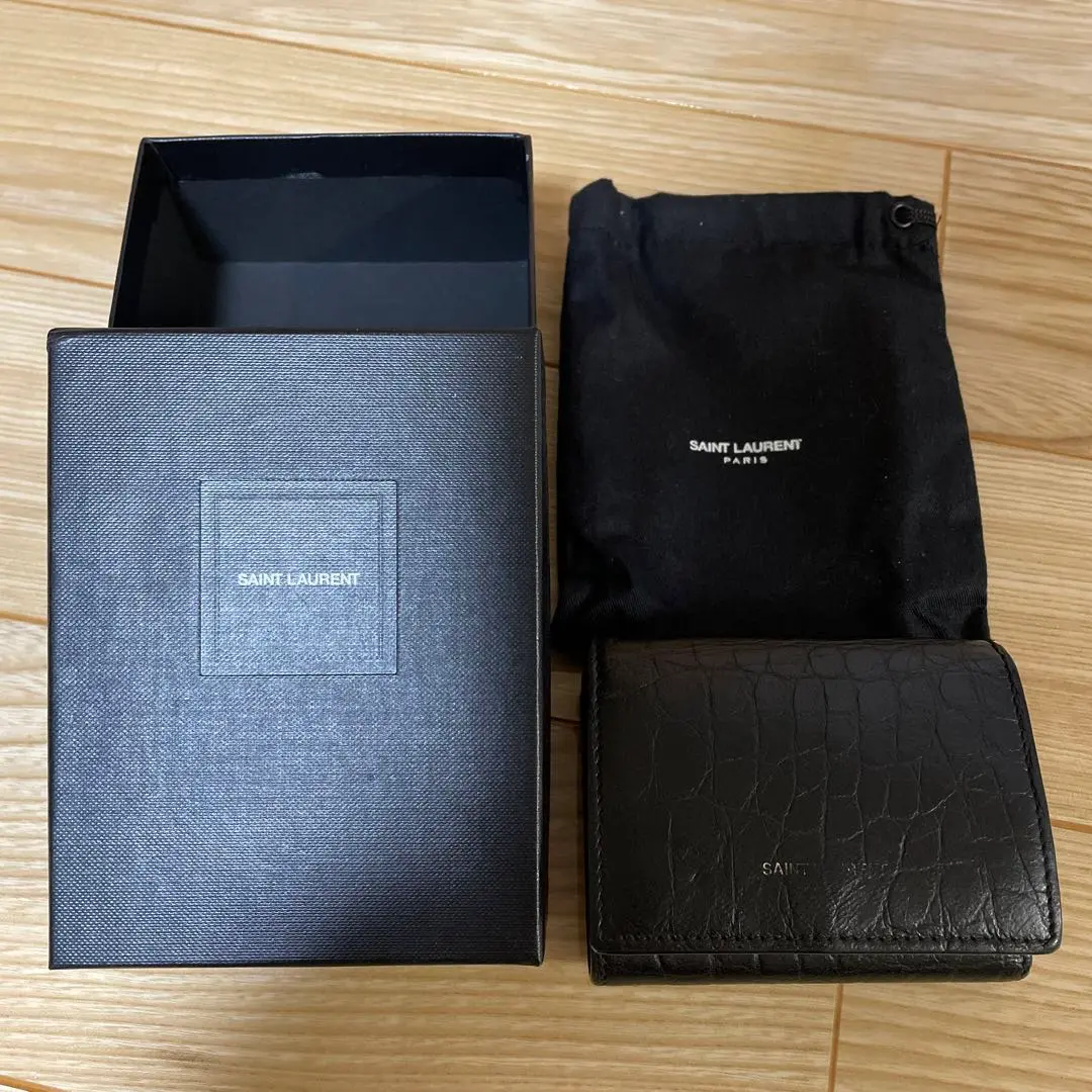 Saint Laurent 三つ折り財布 クロコダイル 即決美品 Saint Laurent Paris サンローランパリ 三つ折りレザー